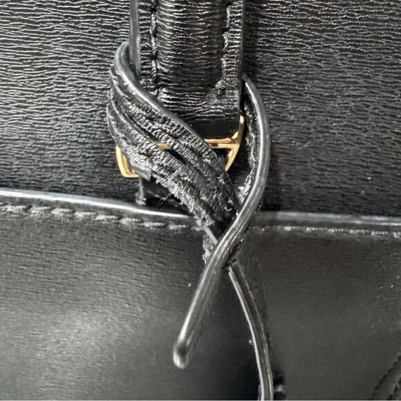 Tory Burch Robinson Black Leather Tote Bag - Picture 14 of 16